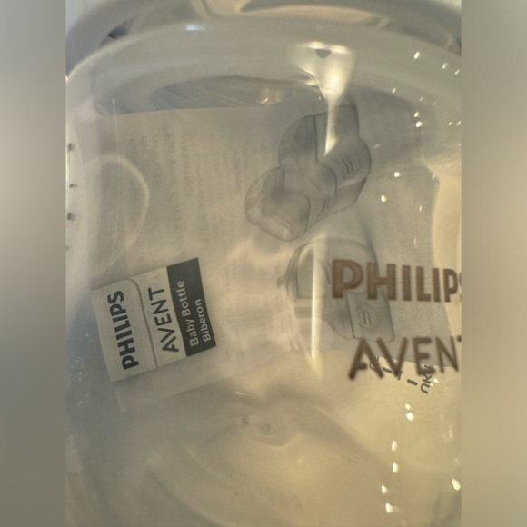 NWT 8 Baby Bottles And a Pack of 10 Breast Milk Storage Bags - Picture 8 of 15